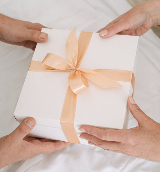 Corporate Holiday Gifting: A Holistic Approach to Employee Wellbeing - The Sun & My Soul